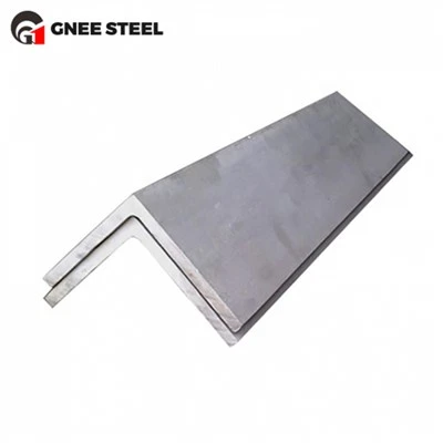 Gr S275JR অ্যাঙ্গেল বার স্টকে আছে